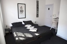 Bed & Breakfast White Room